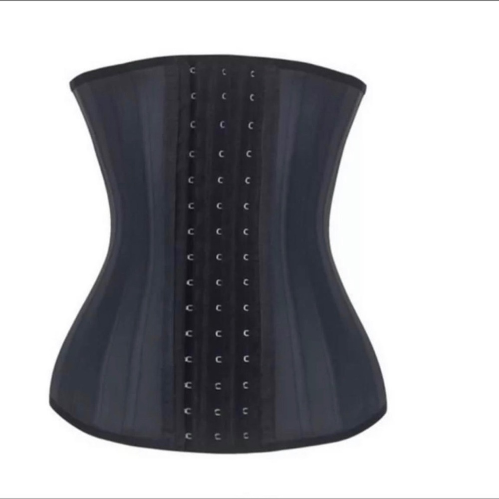 ✨ Waist Snatcher 
✨ 25 Steel Bones
✨ Latex Snatcher 
✨ Underbust Corset